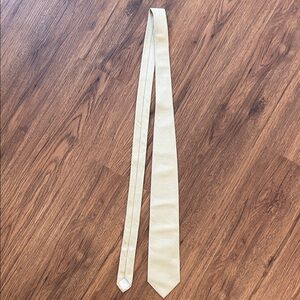 Elegant Yellow Tie for Men by Brooks Brothers
